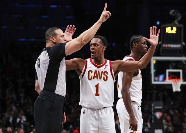  乔治复出砍34分快船轻取活塞  