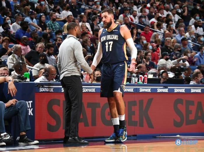  瓦兰丘纳斯20+20，鹈鹕轻取猛龙  