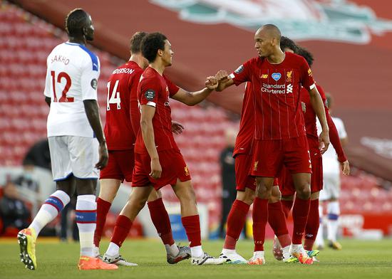  萨拉赫传射建功利物浦三球轻取布伦特福德